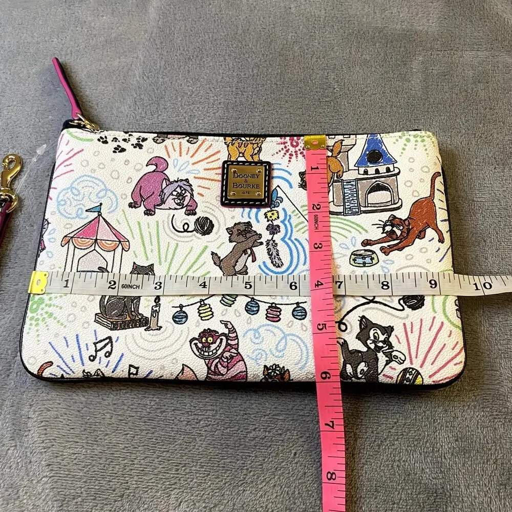 Dooney & Bourke Disney Cats Wristlet White Leather Gold Large Pouch NWT